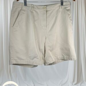 Women’s Shorts Size 14